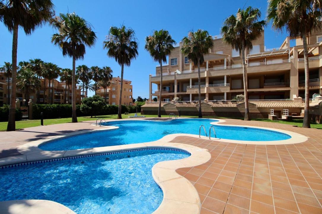 Apartmán Atico Con Piscina Privada En Primera Linea Denia Exteriér fotografie